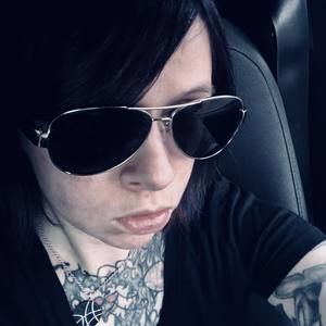 Meet your Posher, Holly